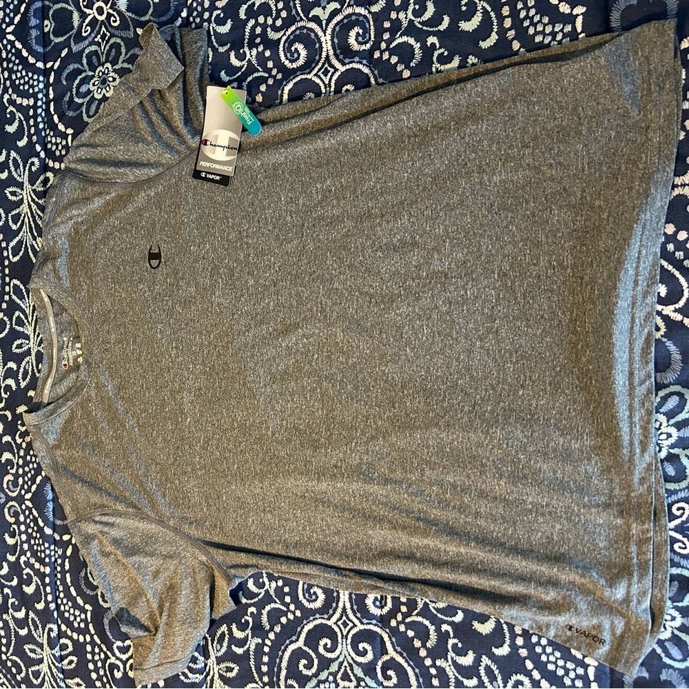 NWT work out shirt ready for you to get sweaty
